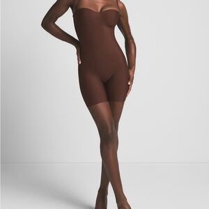 Skims Core Sculpt Underwire Bodysuit